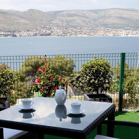 Apartments Maja Donji Okrug  Екстериор снимка