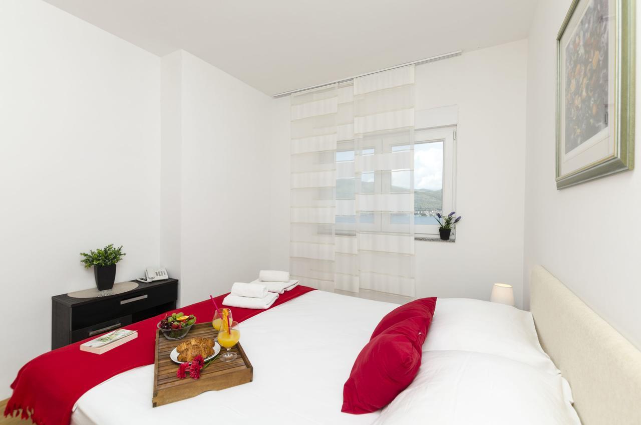 Apartments Maja Donji Okrug  Екстериор снимка