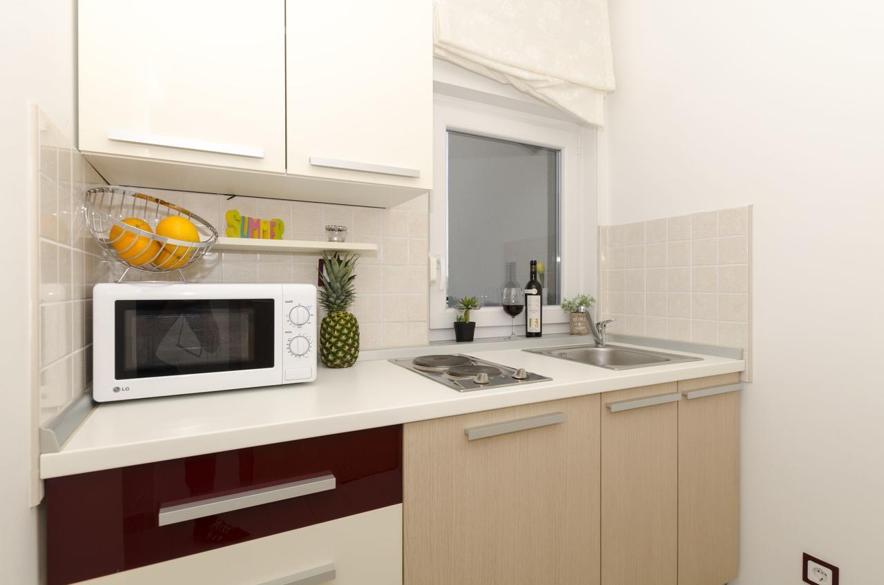 Apartments Maja Donji Okrug  Екстериор снимка
