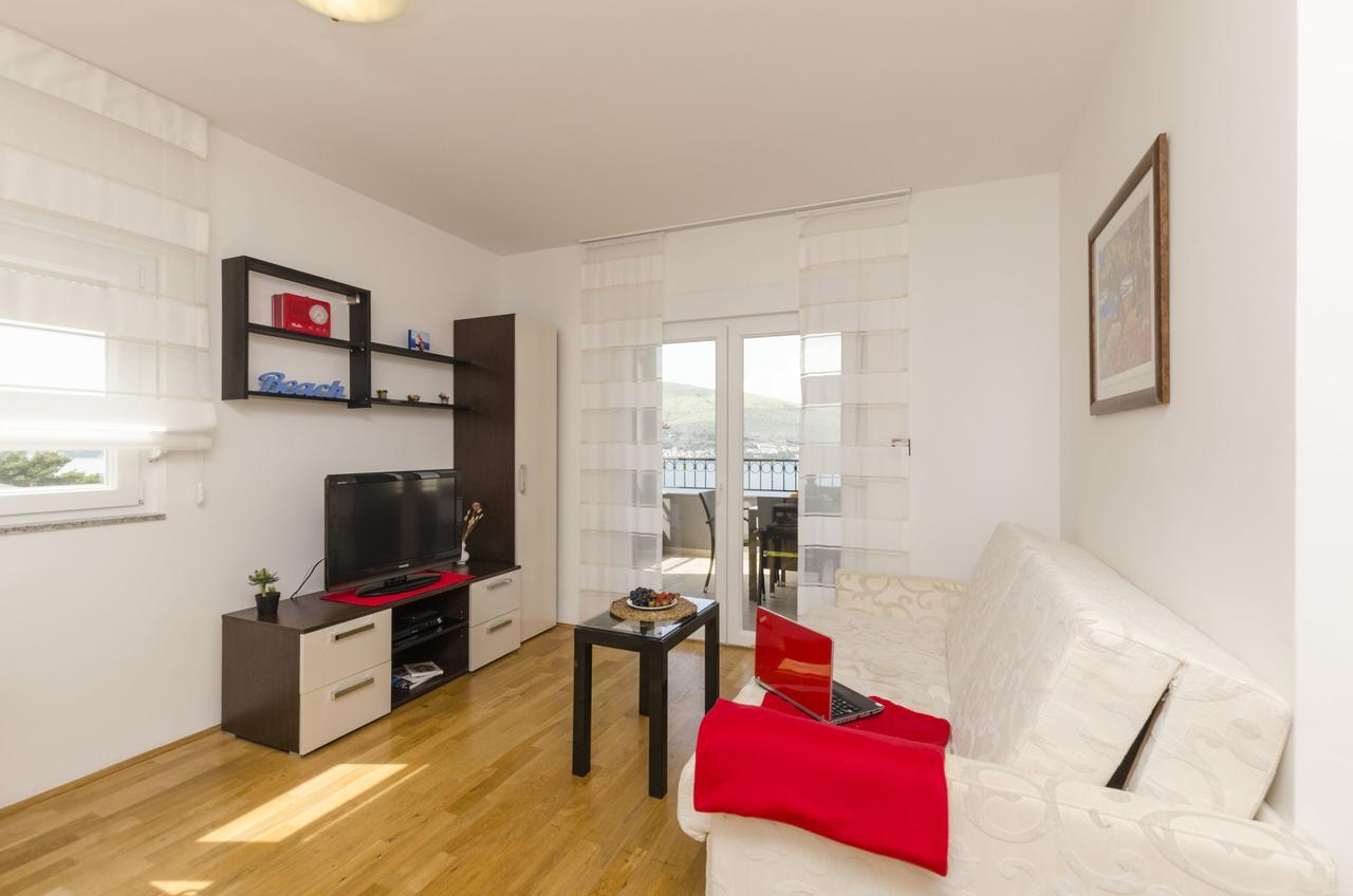 Apartments Maja Donji Okrug  Екстериор снимка