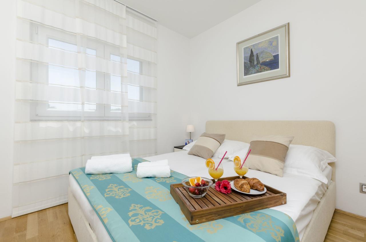 Apartments Maja Donji Okrug  Екстериор снимка